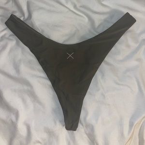 boutinela thong olive green